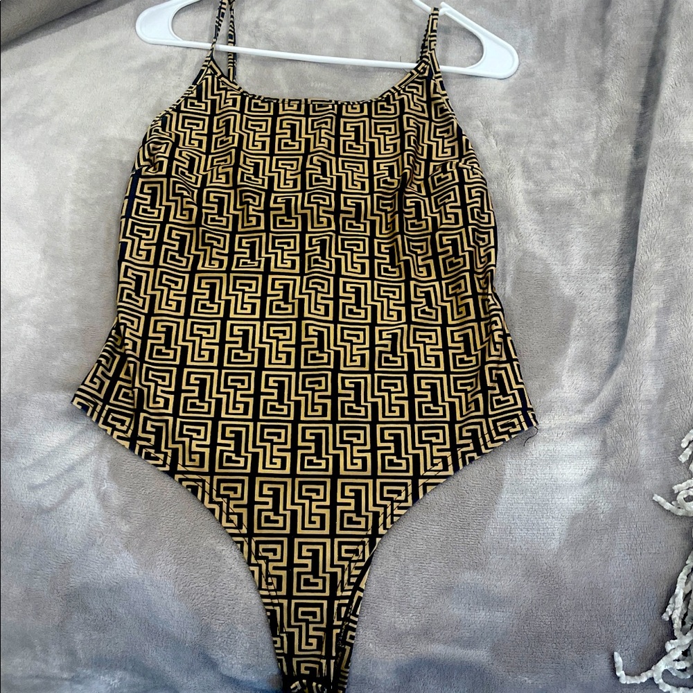Size M bodysuit
